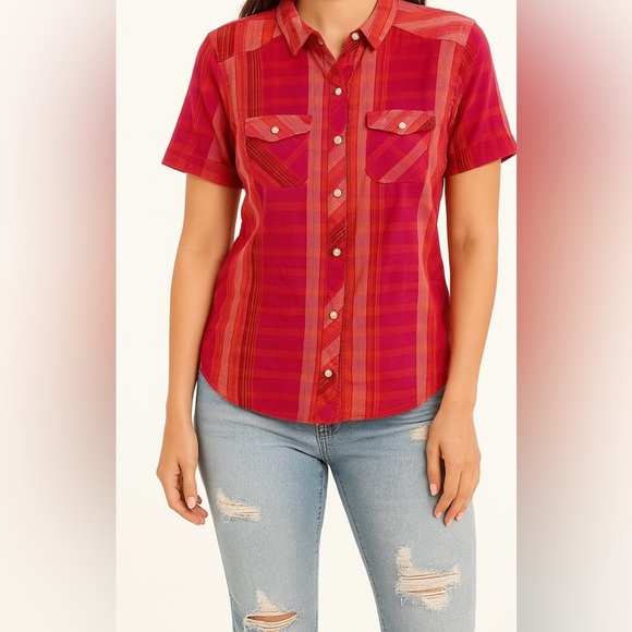 Patagonia Tops - Patagonia Women’s Lightweight Organic Cotton Short‑Sleeve Outdoor Casual Sz 6